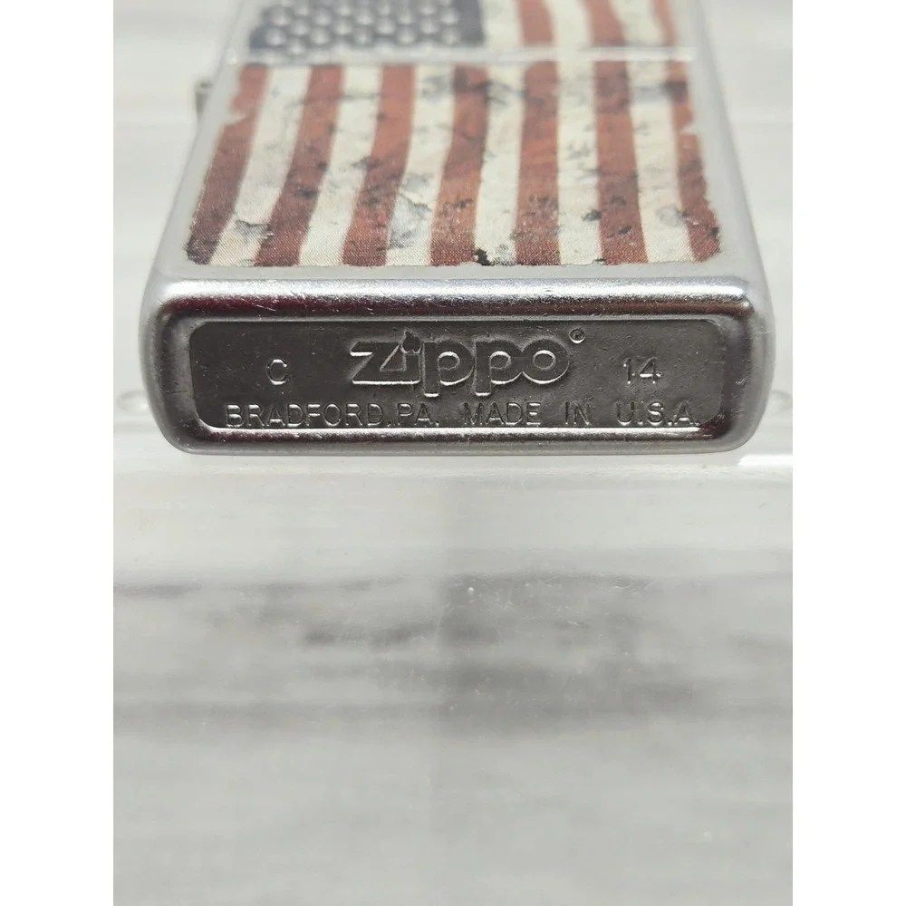Zippo Aged American USA Flag Patriotic Distressed Worn And Weathered Lighter